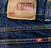 Mustang Jeans Dunkelblau 34/34 NEU Bonn - Niederholtorf Vorschau