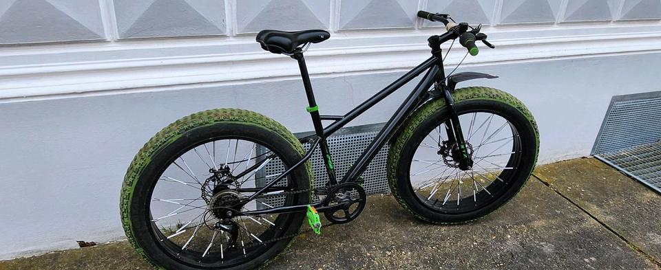 FATBIKE Fat Bike Fahrrad Mountainbike MTB sehr leicht 26 x 4,0 in Bördeland