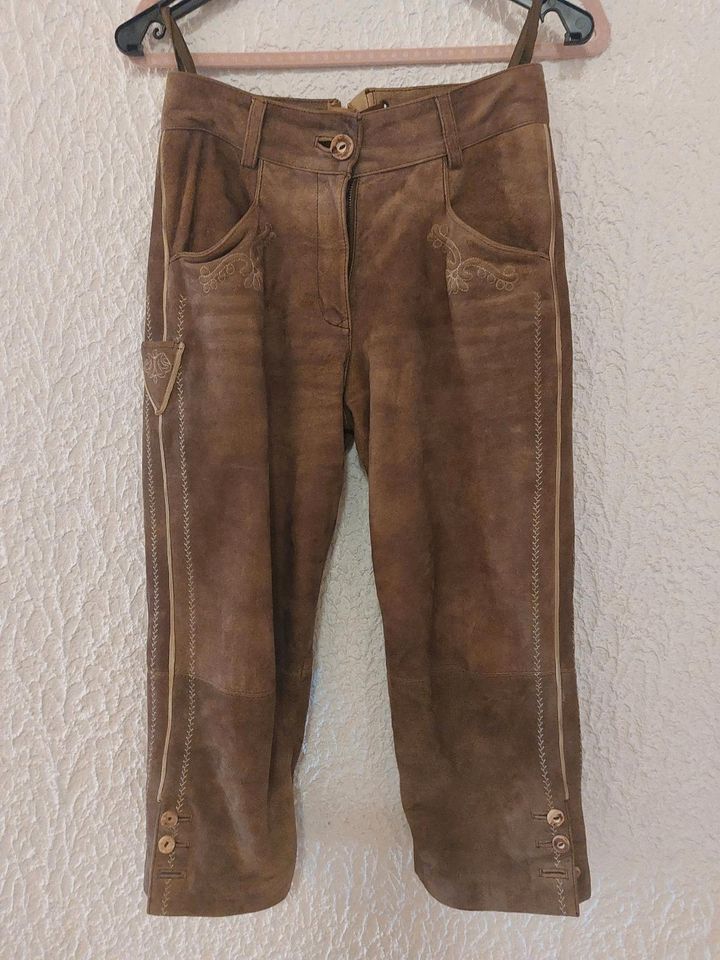 Lederkniebundhose Damen in Langerringen