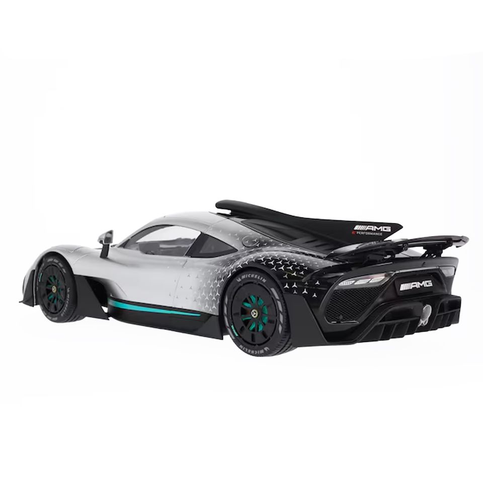 Mercedes AMG ONE (C298) - silver/black Modellauto 1:12 in Driedorf