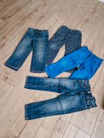 4 Hosen Jeanshosen Stoffhose in Gr. 104 Niedersachsen - Langelsheim Vorschau
