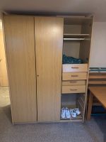 Schrank mit 3 Türen, paar Gartentisch und Esstisch Kiel - Elmschenhagen-Nord Vorschau