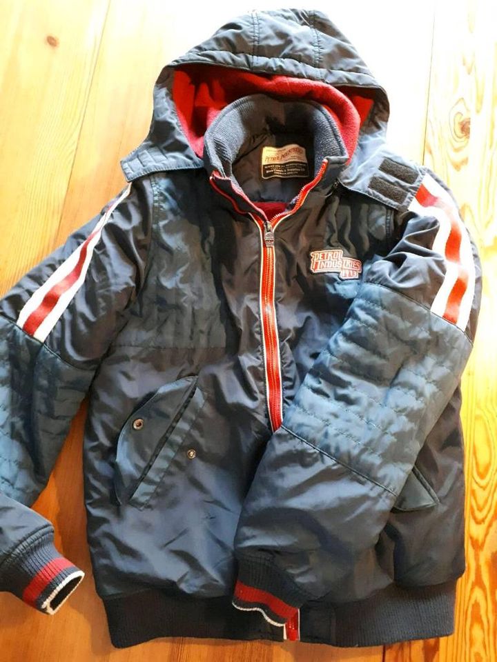 Warme Petrol Winterjacke Gr. 176, Top Zustand Schnäppchen!!! in Altenbeken