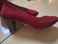 Tamaris rote Wildleder Pumps Gr. 41 Versand möglich Baden-Württemberg - Filderstadt Vorschau