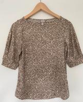 Shirt im Leomuster von H&M Bayern - Freilassing Vorschau