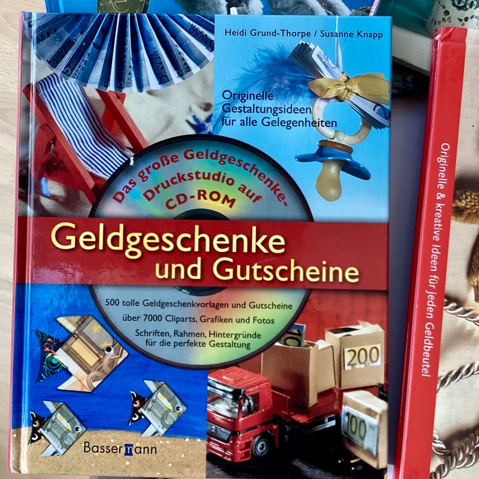 Vier Bücher Geldgeschenke in Kiel