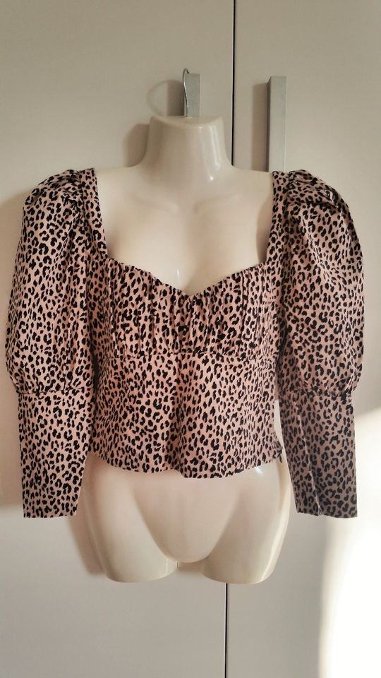 Zara Bluse Rüschenbluse Leo Style beige schwarz in Hanau