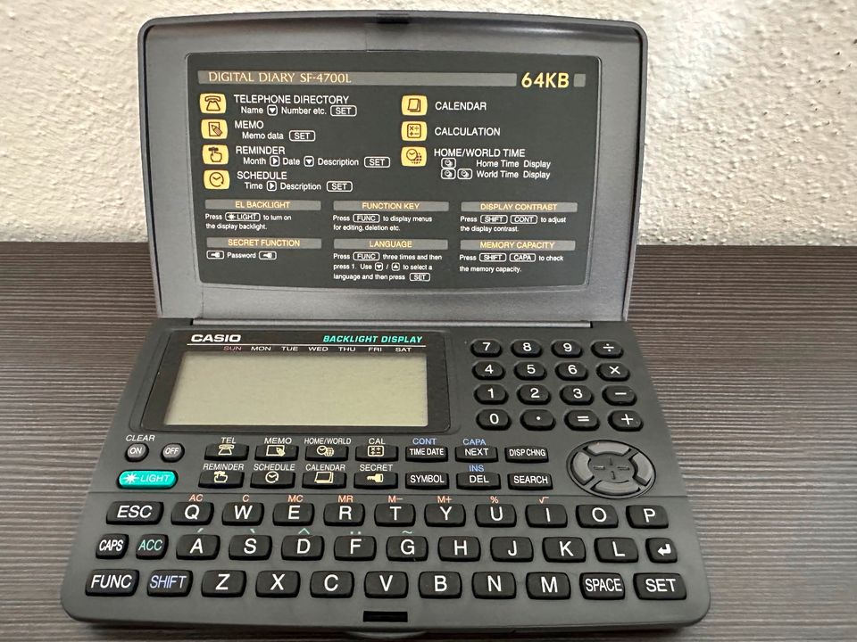 Sammelsurium // Gigaset C385 // Casio TV // Box mit vielen Kabeln in Langweid am Lech