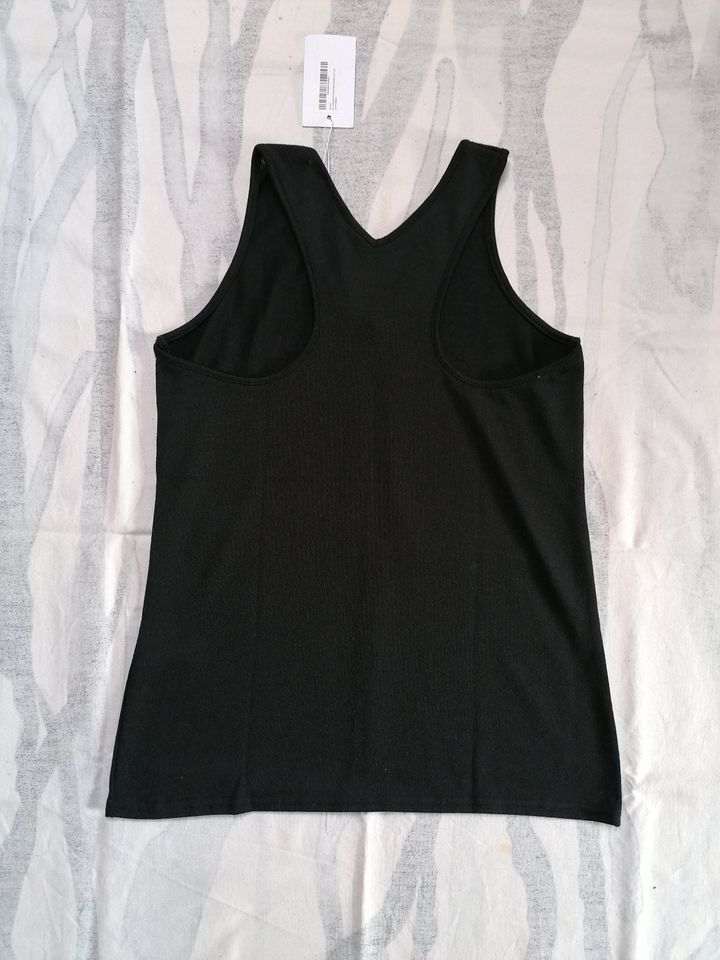 In the Style Basic Racerback Fitness Tank Top in Paderborn