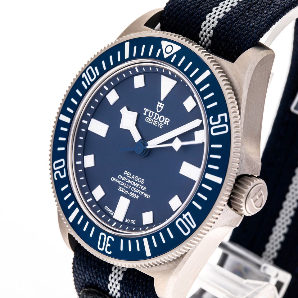 Tudor Pelagos Fxd 42 Blau Titan 25707B/23-0001 NEU 2023 Full Set in Hannover