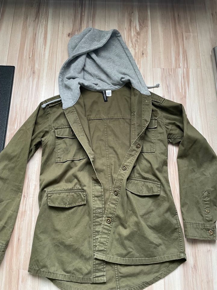 Jacke in Militär Style Gr 34 in Seelze