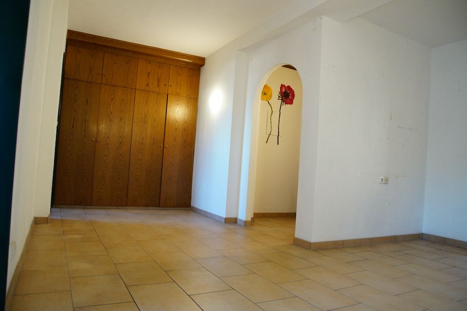 Helle 4-Zimmerwohnung mit EBK, Balkon und Stellplatz in Nürnberg Schweinau in Nürnberg (Mittelfr)