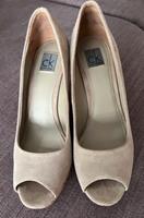ck Calvin Klein Pumps Leder Plateau beige Gr. 40 Baden-Württemberg - Eriskirch Vorschau