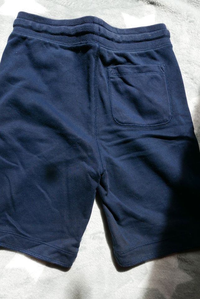 GAP Sweatshort Gr.10y (ca.146/152) in Stegen