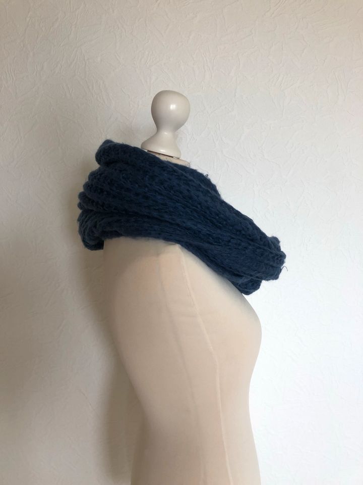 Loop Schal/ Strickschal/ Schlauchschal blau 1,90€ in Guxhagen