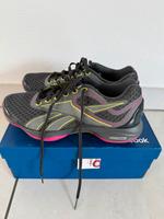 Reebok Easytone Sneaker Gr. 40,5 neuwertig Nordrhein-Westfalen - Hattingen Vorschau
