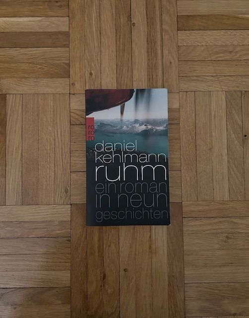 Ruhm - Ein Roman in neun Geschichten von Daniel Kehlmann (2020) in Berlin