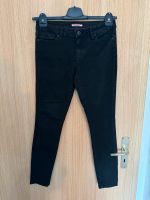 Tommy Hilfiger schwarze Stretch Jeans in Größe 6 skinny Baden-Württemberg - Filderstadt Vorschau