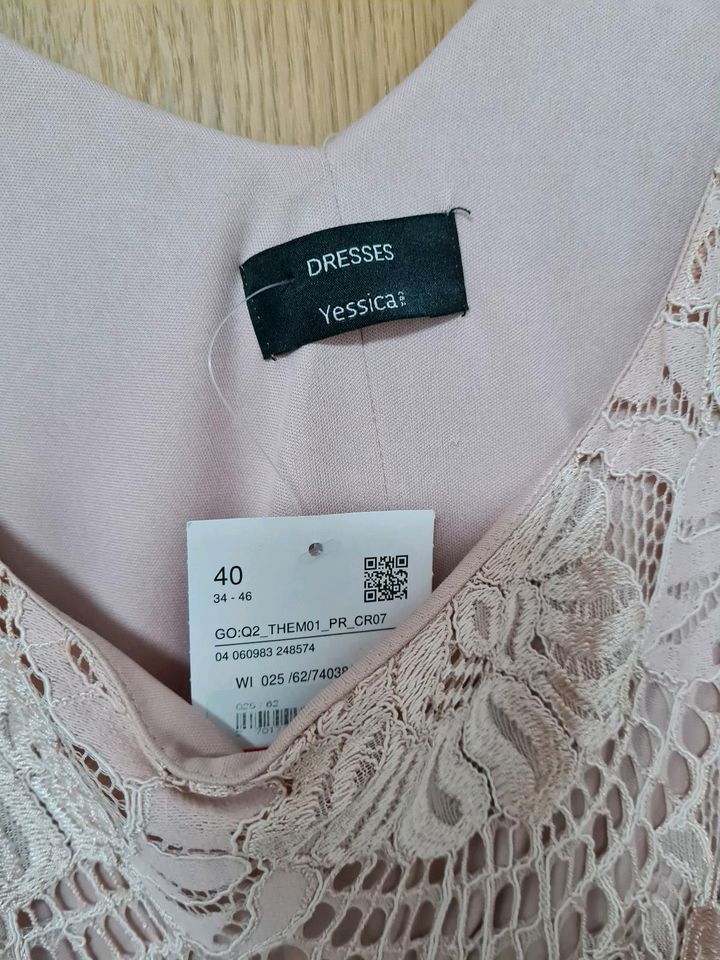 NEU mit Etikett Damen Kurzes Abendkleid Kleid Rosa 40 in Neutraubling