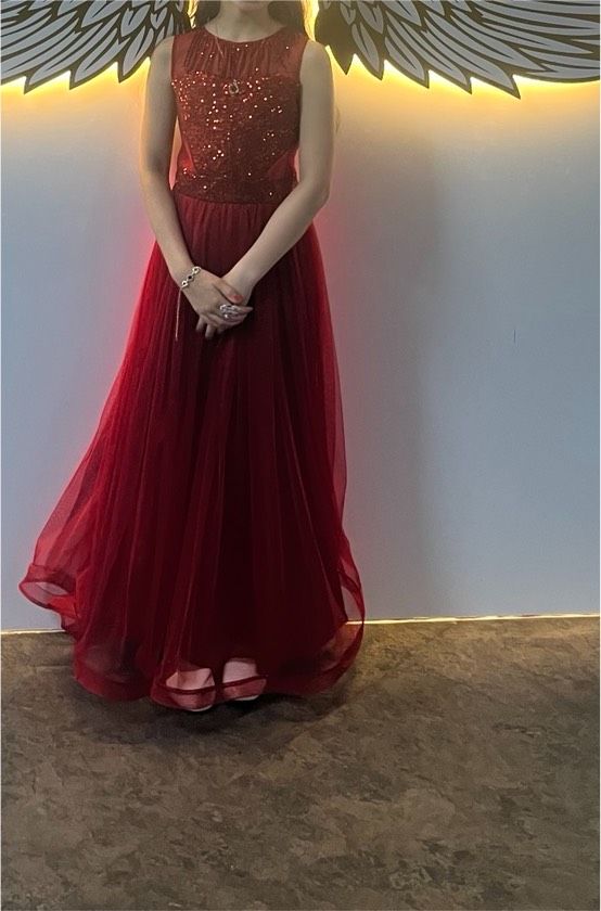 Mädchen Kleid Hochzeit Geburtstag rot Größe 146/152 in Essen