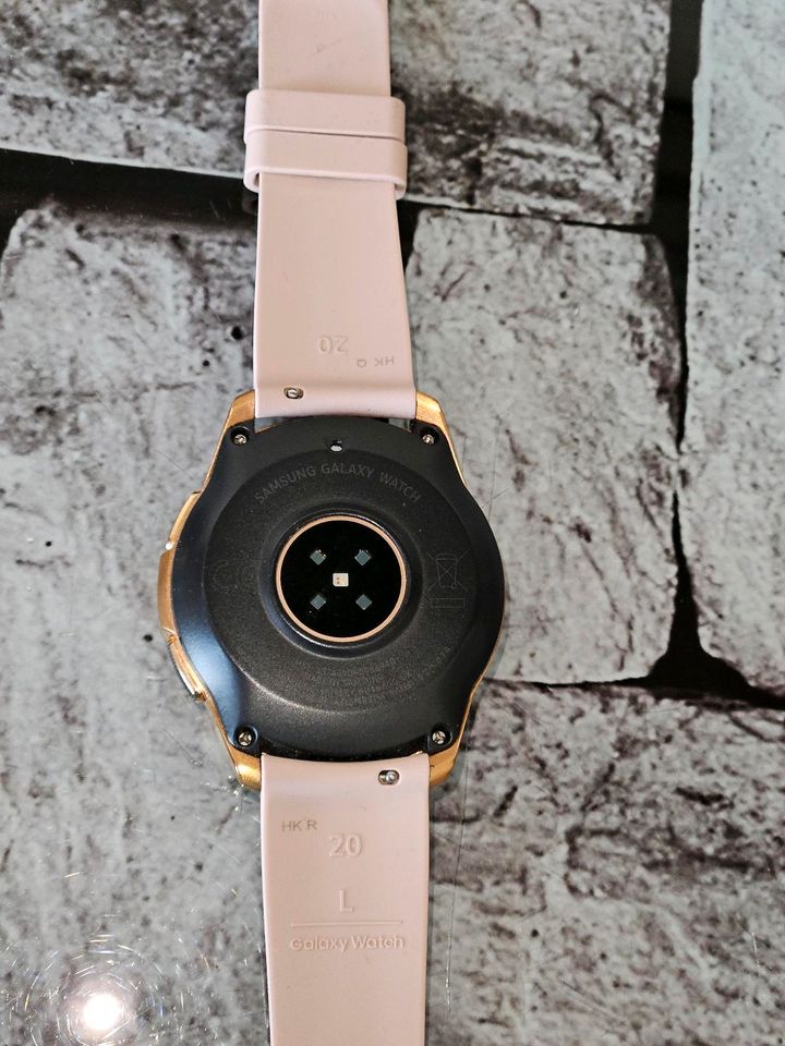 Samsung Galaxy Watch LTE 42mm Rose Gold SM-R815F in Köln