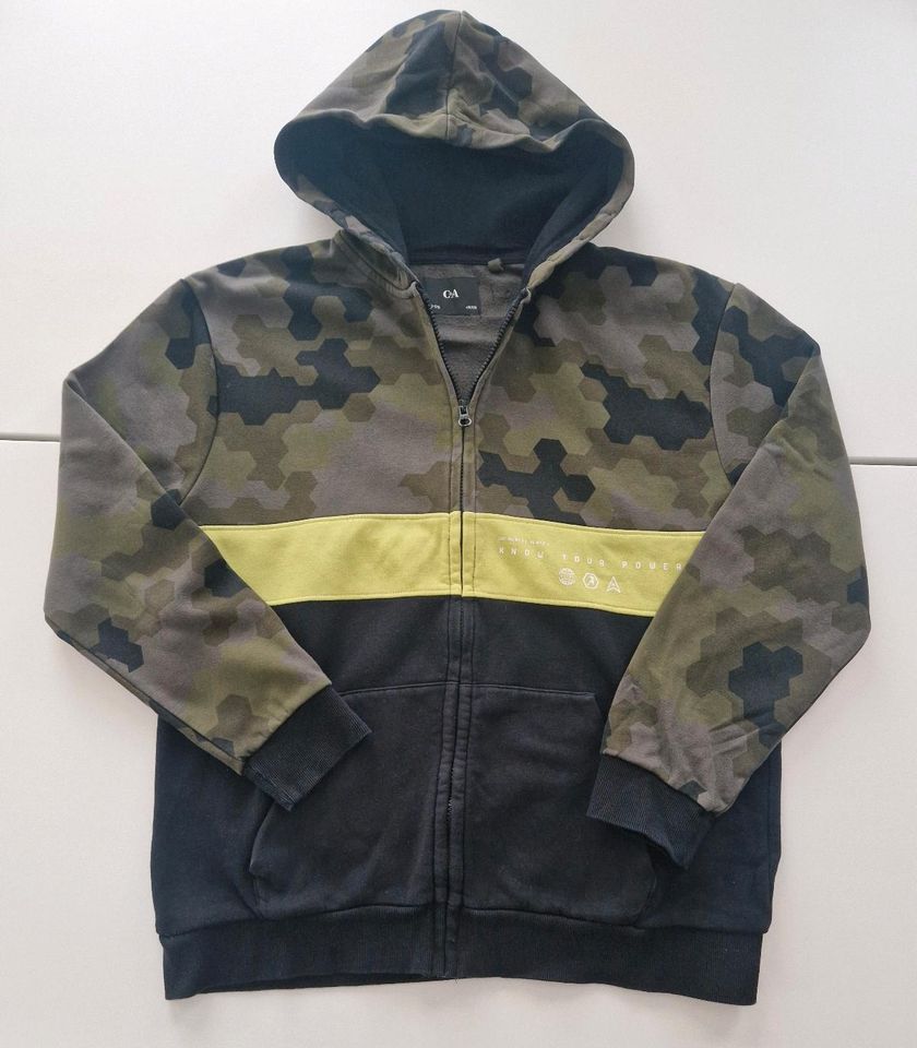 C&A Jungen Kapuzenjacke 170/176 in Tönisvorst