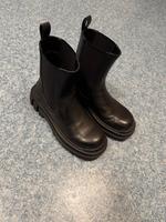 Zara Boots Hessen - Neukirchen Vorschau