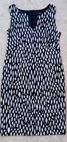 Schwarzes Kleid mit abstraktem Muster von comma Nürnberg (Mittelfr) - Aussenstadt-Sued Vorschau