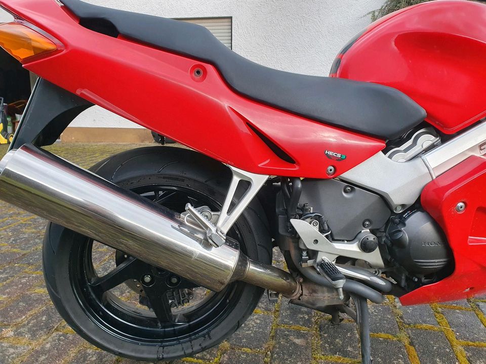 Honda VFR 800 RC 46 in Malberg(Bitburg-Prüm)