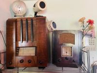 Div. antike Radios verschiedener Fabrikate einzeln oder zusammen Nordrhein-Westfalen - Bad Honnef Vorschau
