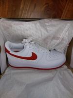 Originale Nike Air Force 1 '07 NEU Gr. 43 weiß rot jorden Brandenburg - Werder (Havel) Vorschau