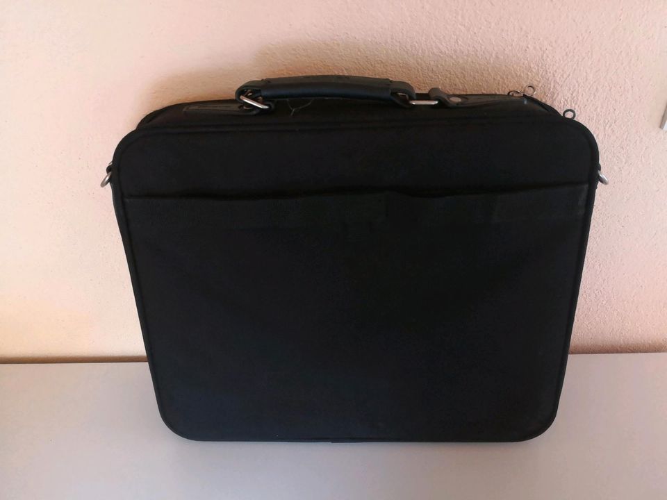 Laptoptasche Targus in Großrückerswalde