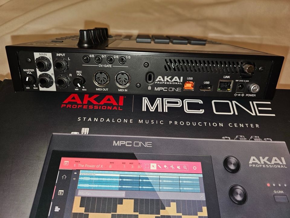 Akai MPC One, 100% in Ordnung, mit OVP, wenig genutzt in Gröbenzell