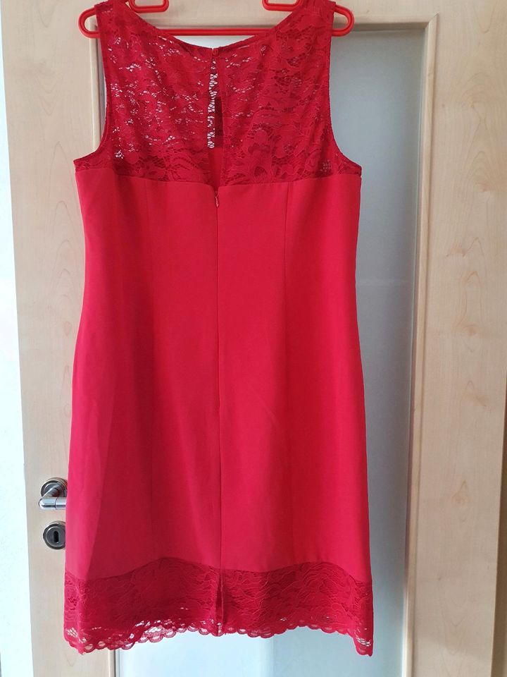 Festkleid mit Spitzen von Bonprix, rot, gr XL, neu in Rheine