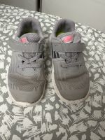 Sneaker Sportschuhe Nike Gr 26 Nordrhein-Westfalen - Hamm Vorschau