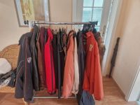 Jacken in verschiedenen Farben Häfen - Bremerhaven Vorschau
