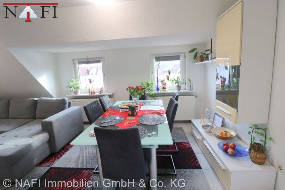 ** Modern-sanierte 4,5 Zimmer Dachgeschosswohnung** in Uhingen