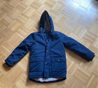 Tcm Winterjacke gr 134/140 blau mit Teddyfutter+ Kapuze getragen Kr. München - Planegg Vorschau