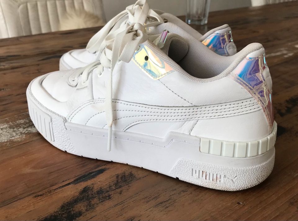 Tolle Puma Leder Sneaker cali sport glow white 38,5 in Essen-Haarzopf