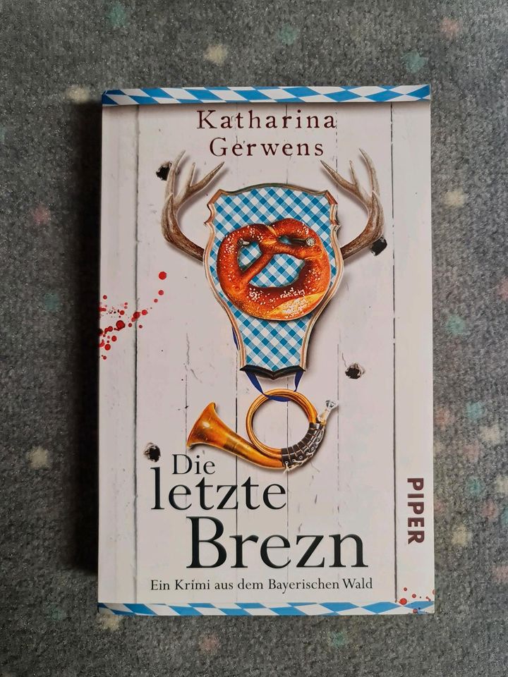 Katharina Gerwens Buch Krimi aus dem Bayerischen Wald in Deggendorf