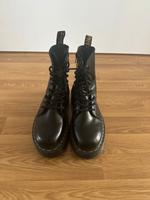 Dr. Martens Jadon Damen 37 schwarz München - Maxvorstadt Vorschau