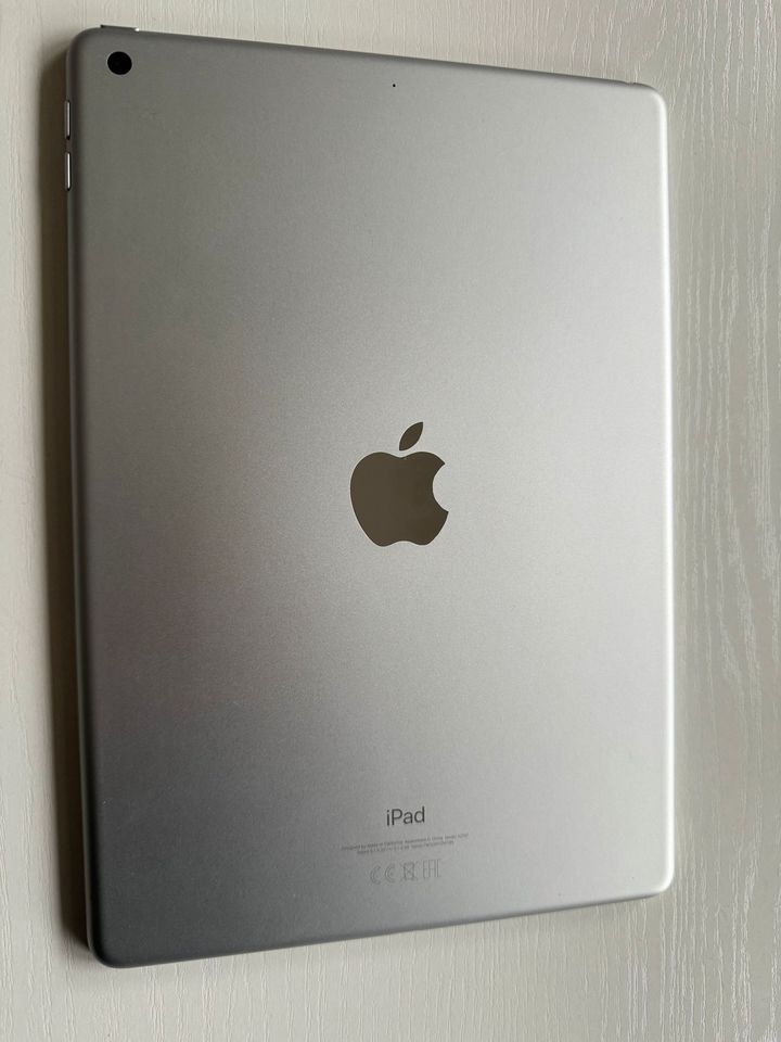 Apple iPad 7 Generation Weiß Silber 32 GB Wi-Fi Silver 10.2 in Hattingen
