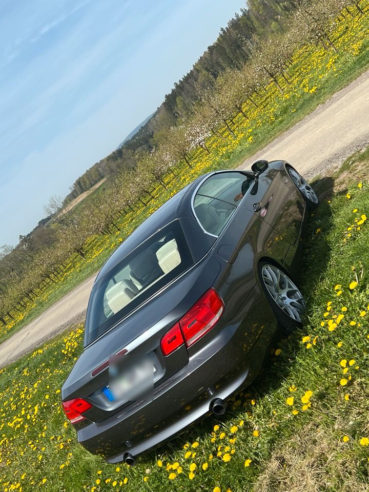 BMW 335i Cabrio Automatik TÜV Neu in Ravensburg