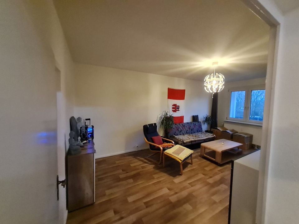 Sanierte 3-Raum-Wohnung in Pragsdorf! in Cölpin