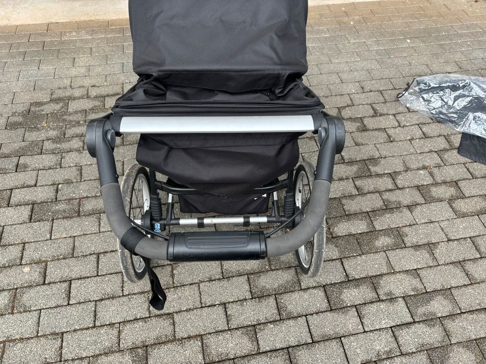 Thule Glide 2 jogger in Griesheim