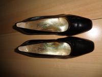 Damenschuhe Pumps Graziella 37 1/2 Leder einmal getragen Brandenburg - Döbern Vorschau