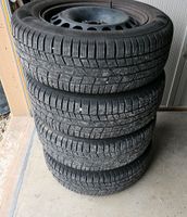 VW Winterreifen 215/60 R16 "Gebraucht" Baden-Württemberg - Eigeltingen Vorschau