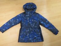 Mädchen h&m Winterjacke Strickjacken Rock Tshirt Leggings Gr. 152 Nordrhein-Westfalen - Bottrop Vorschau