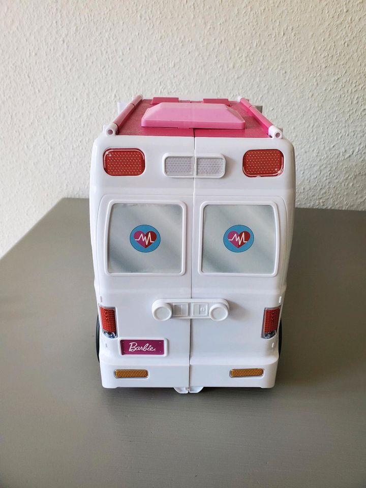 Barbie Krankenwagen in Kiel