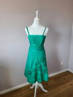 Grünes Kleid, Sommerkleid, trägerlos, Zero, Gr..36 Niedersachsen - Walsrode Vorschau